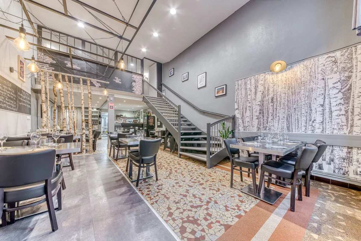 Salle du restaurant Trois Fois M